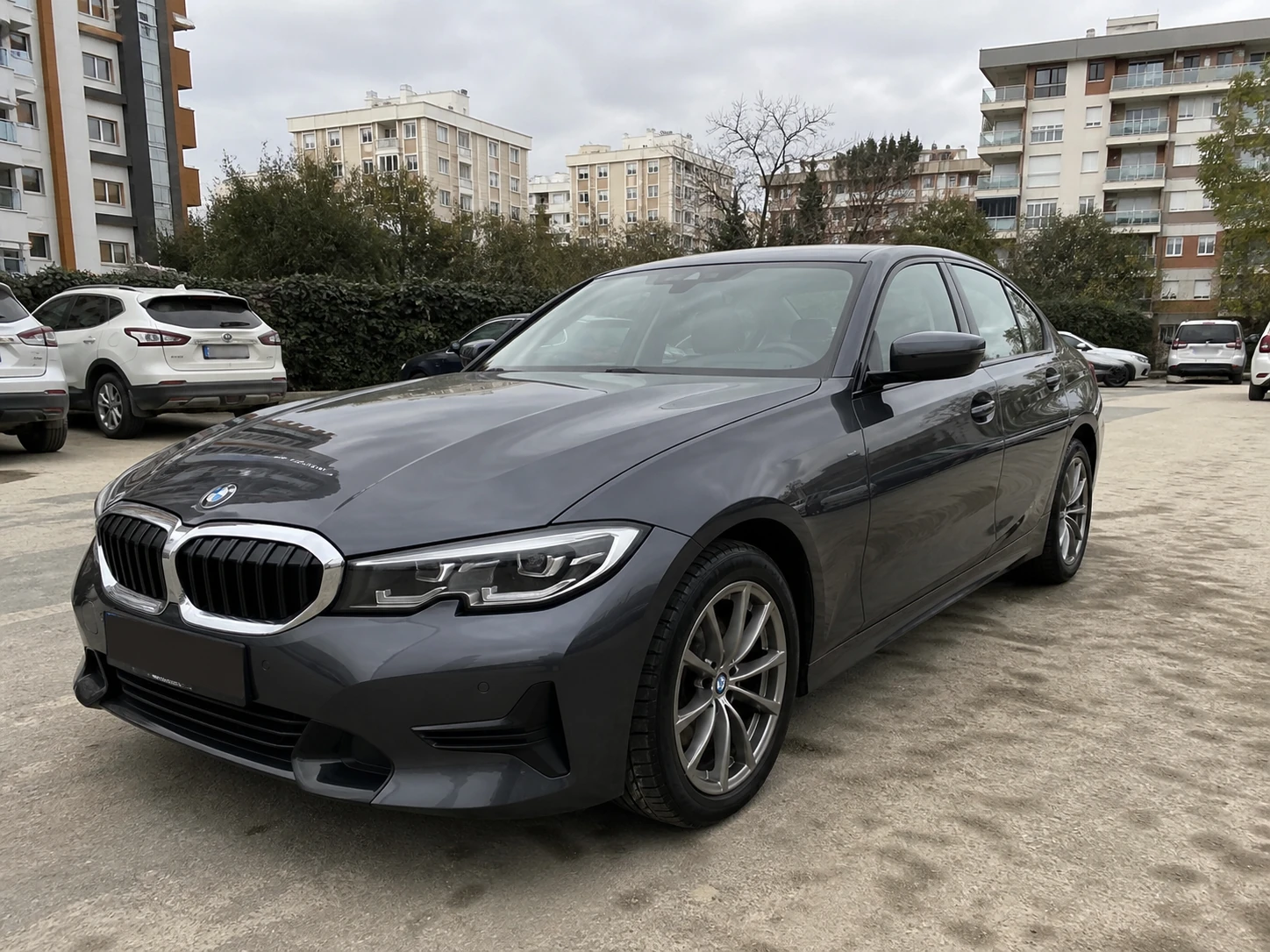 BMW 320i